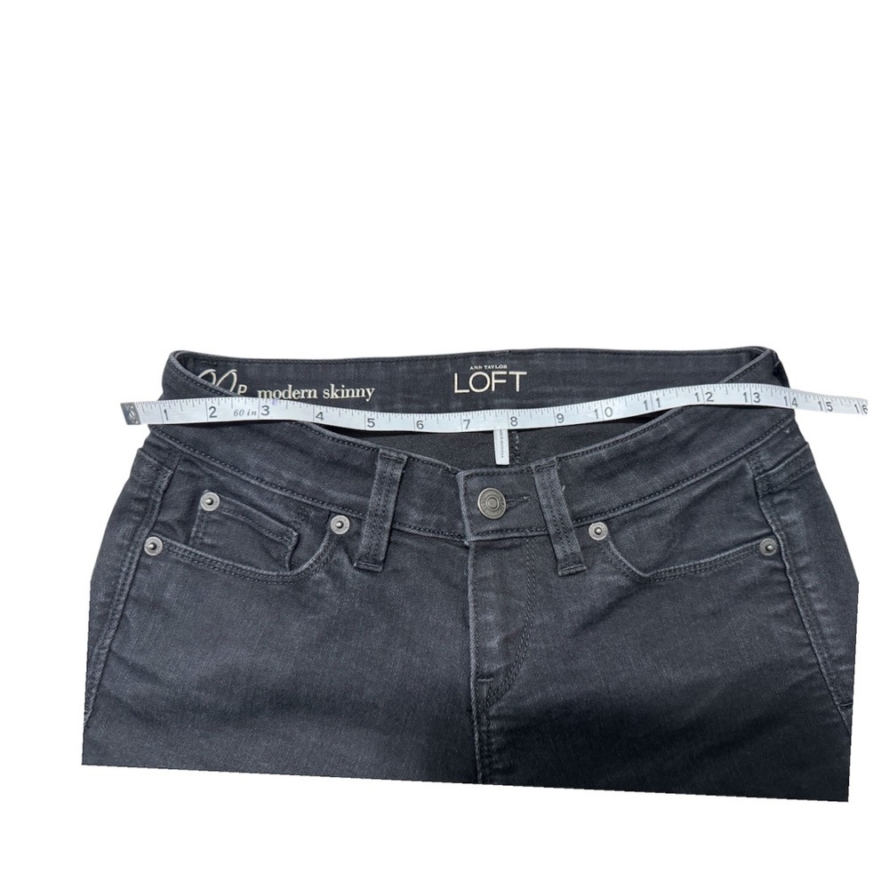 LOFT Women's Modern Skinny Jeans Size 00P Black - Picture 3 of 6